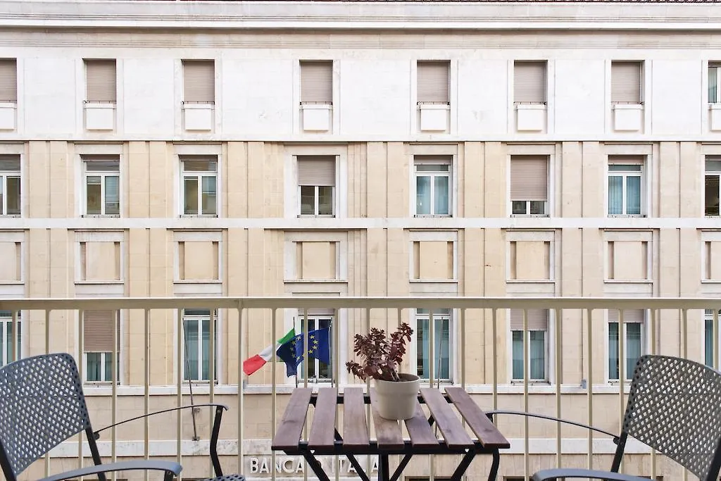 Domus Municipio Hotel Naples Guest house